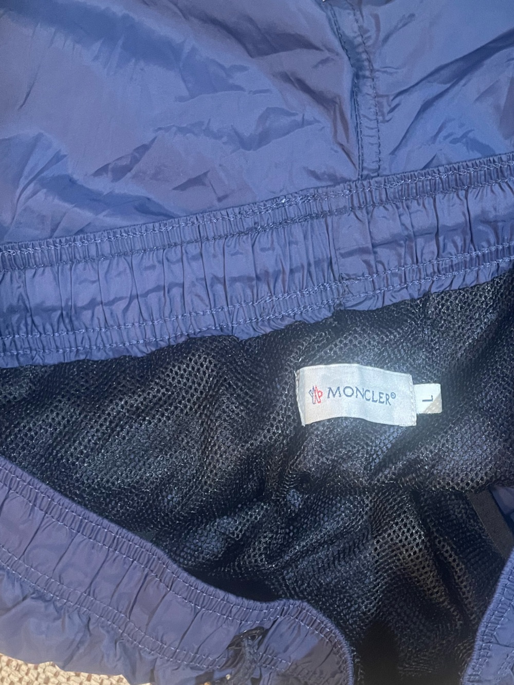 MONCLER SWIM SHORTS - Picture 10 of 11
